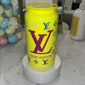 Bright yellow can tumbler